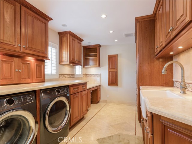 1808 Elm Avenue, Manhattan Beach, California 90266, 5 Bedrooms Bedrooms, ,3 BathroomsBathrooms,Residential,Sold,Elm,SB20235001