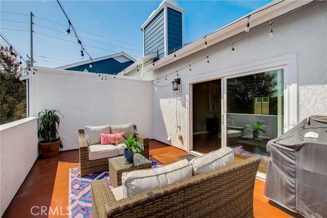 2113 Vanderbilt Lane, Redondo Beach, California 90278, 3 Bedrooms Bedrooms, ,2 BathroomsBathrooms,Residential,Sold,Vanderbilt,SB21072560