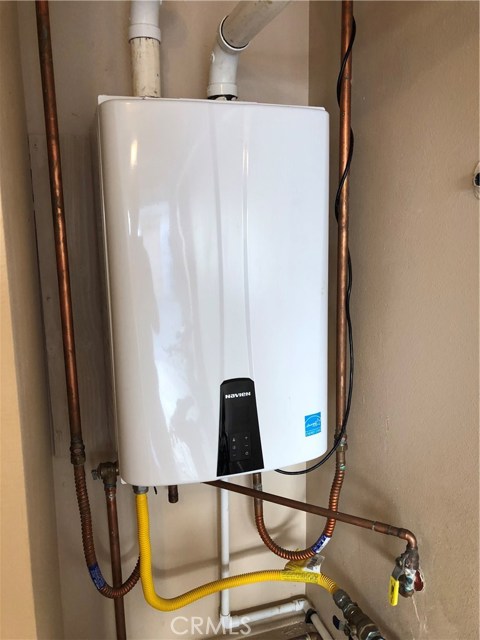 Tankless water heater