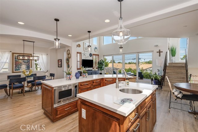 727 Avenue A, Redondo Beach, California 90277, 4 Bedrooms Bedrooms, ,3 BathroomsBathrooms,Residential,Sold,Avenue A,SB20144641