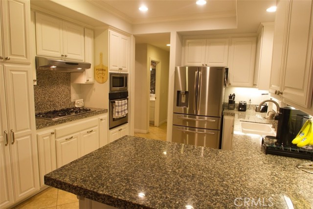 2004 Bataan Road, Redondo Beach, California 90278, 4 Bedrooms Bedrooms, ,2 BathroomsBathrooms,Residential,Sold,Bataan,SB21083657