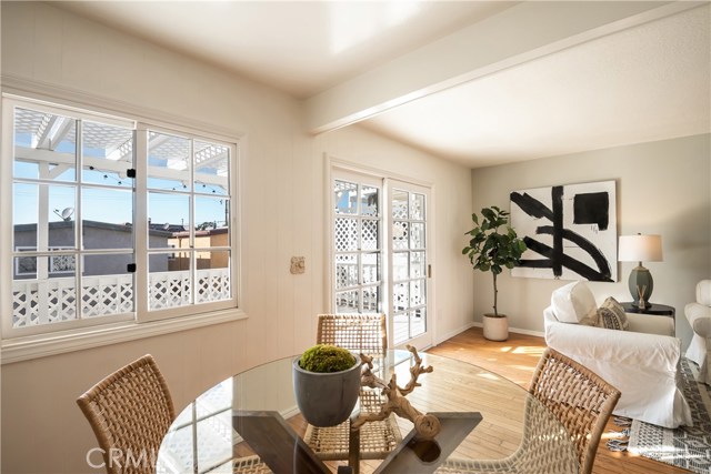 1747 Dixon Street, Redondo Beach, California 90278, 4 Bedrooms Bedrooms, ,1 BathroomBathrooms,Residential,Sold,Dixon,SB20019843