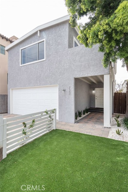 722 8th Place, Hermosa Beach, California 90254, 3 Bedrooms Bedrooms, ,2 BathroomsBathrooms,Residential,Sold,8th,SB19213202