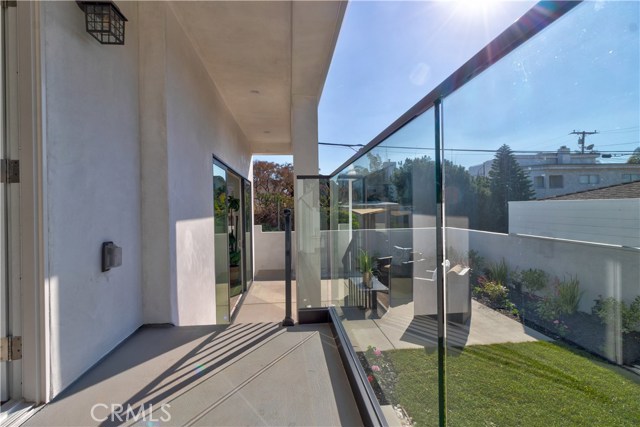 1401 Corona Street, Hermosa Beach, California 90254, 4 Bedrooms Bedrooms, ,3 BathroomsBathrooms,Residential,Sold,Corona,SB20015755