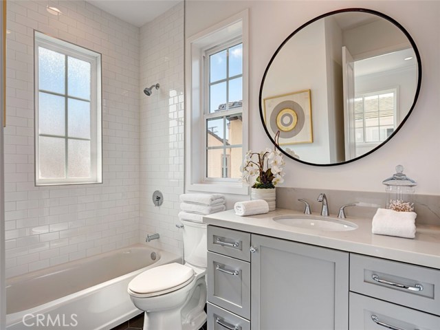 1907 Plant #B, Redondo Beach, California 90278, 4 Bedrooms Bedrooms, ,3 BathroomsBathrooms,Residential,Sold,Plant #B,SB20015765