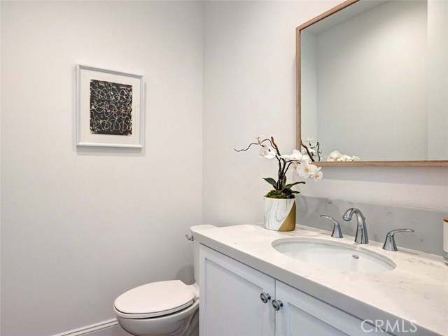 2420 Huntington Lane, Redondo Beach, California 90278, 4 Bedrooms Bedrooms, ,3 BathroomsBathrooms,Residential,Sold,Huntington,PW20101763