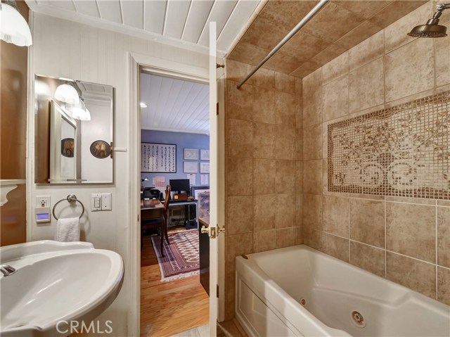 65 Cresta Verde Drive, Rolling Hills Estates, California 90274, 2 Bedrooms Bedrooms, ,1 BathroomBathrooms,Residential,Sold,Cresta Verde,PV20103342