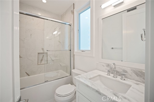 2112 Carnegie Lane, Redondo Beach, California 90278, 5 Bedrooms Bedrooms, ,5 BathroomsBathrooms,Residential,Sold,Carnegie,SB21025437