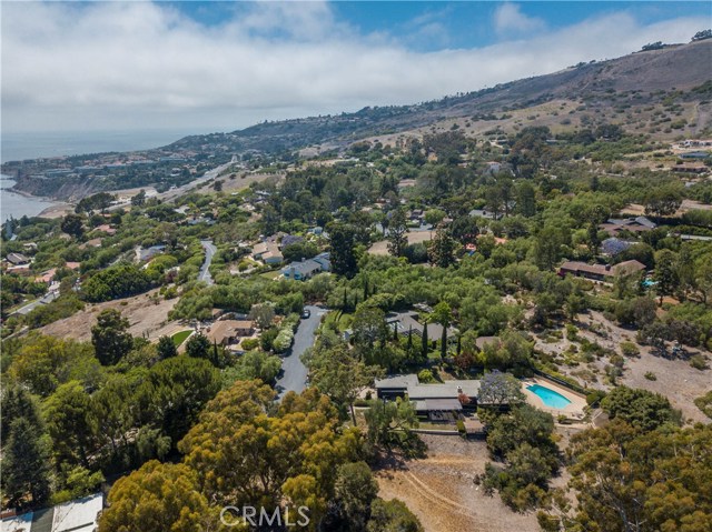 3 Thyme Place, Rancho Palos Verdes, California 90275, 4 Bedrooms Bedrooms, ,3 BathroomsBathrooms,Residential,Sold,Thyme,PV18179507