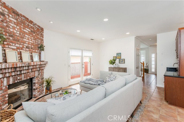 2017 Ruhland Avenue, Redondo Beach, California 90278, 4 Bedrooms Bedrooms, ,3 BathroomsBathrooms,Residential,Sold,Ruhland,SB20063257