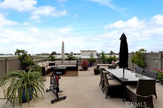 1600 Ardmore Avenue, Hermosa Beach, California 90254, 2 Bedrooms Bedrooms, ,2 BathroomsBathrooms,Residential,Sold,Ardmore,SB21134879