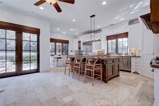 3212 Maple Avenue, Manhattan Beach, California 90266, 5 Bedrooms Bedrooms, ,2 BathroomsBathrooms,Residential,Sold,Maple,SB21060468