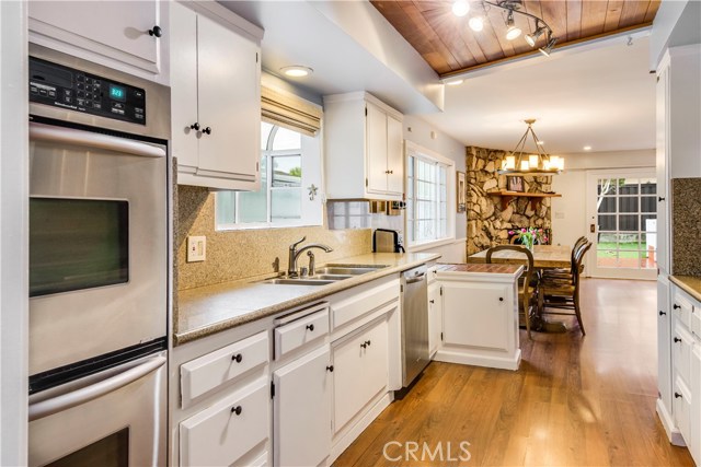 1609 Walnut Avenue, Manhattan Beach, California 90266, 3 Bedrooms Bedrooms, ,2 BathroomsBathrooms,Residential,Sold,Walnut,PV19052145