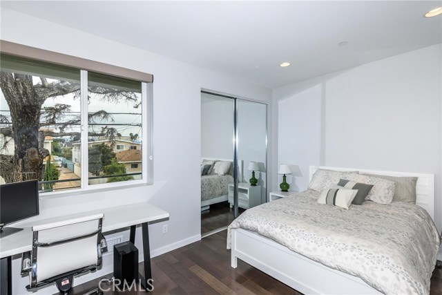 2313 Clark Lane, Redondo Beach, California 90278, 4 Bedrooms Bedrooms, ,3 BathroomsBathrooms,Residential,Sold,Clark,SB18080863
