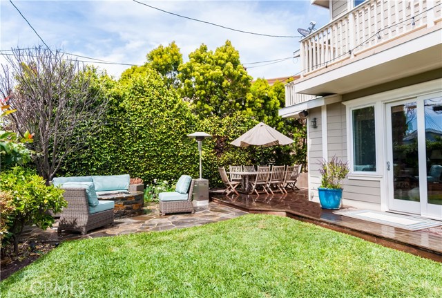 1613 Chestnut, Manhattan Beach, California 90266, 5 Bedrooms Bedrooms, ,3 BathroomsBathrooms,Residential,Sold,Chestnut,SB17091218