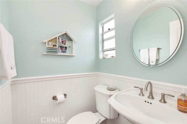 429 Bayview Drive, Hermosa Beach, California 90254, 3 Bedrooms Bedrooms, ,3 BathroomsBathrooms,Residential,Sold,Bayview,SB18034474