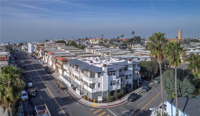 757 Manhattan Beach Boulevard, Manhattan Beach, California 90266, 2 Bedrooms Bedrooms, ,2 BathroomsBathrooms,Residential,Sold,Manhattan Beach,SB18013607