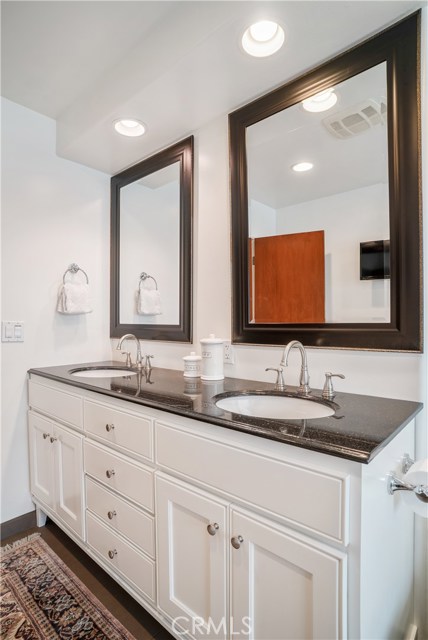 225 38th, Manhattan Beach, California 90266, 3 Bedrooms Bedrooms, ,3 BathroomsBathrooms,Residential,Sold,38th,SB19020609