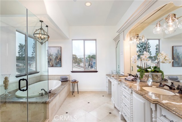 414 Maria Avenue, Redondo Beach, California 90277, 5 Bedrooms Bedrooms, ,4 BathroomsBathrooms,Residential,Sold,Maria,SB19086288