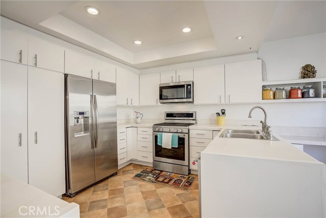 1919 Marshallfield Lane, Redondo Beach, California 90278, 3 Bedrooms Bedrooms, ,3 BathroomsBathrooms,Residential,Sold,Marshallfield,SB20041815
