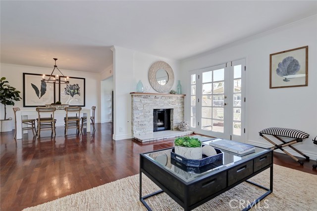 13 Laurel, Manhattan Beach, California 90266, 3 Bedrooms Bedrooms, ,1 BathroomBathrooms,Residential,Sold,Laurel,SB19057635