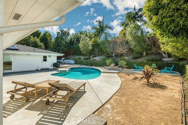 37 Shady Vista Road, Rolling Hills Estates, California 90274, 4 Bedrooms Bedrooms, ,3 BathroomsBathrooms,Residential,Sold,Shady Vista,PV21045833