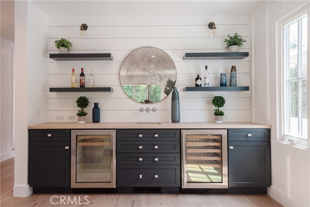 933 9th Street, Manhattan Beach, California 90266, 4 Bedrooms Bedrooms, ,2 BathroomsBathrooms,Residential,Sold,9th,SB21112500