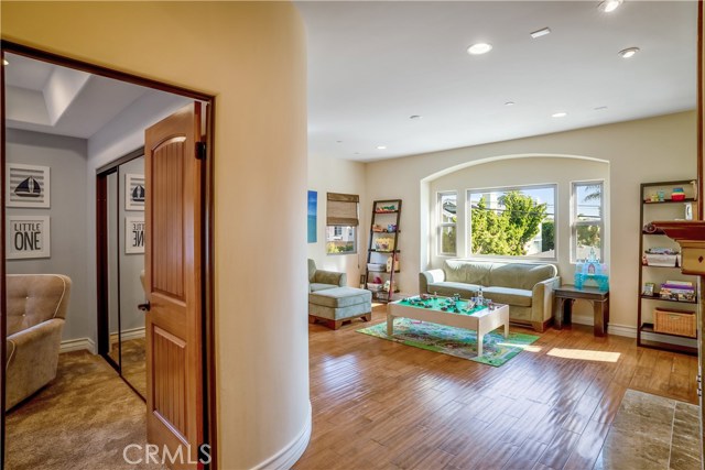 1605 Stanford Avenue, Redondo Beach, California 90278, 5 Bedrooms Bedrooms, ,3 BathroomsBathrooms,Residential,Sold,Stanford,SB19237722