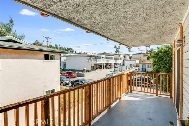 1427 12th Street, Manhattan Beach, California 90266, 2 Bedrooms Bedrooms, ,3 BathroomsBathrooms,Residential,Sold,12th,SB21102526