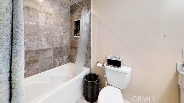 Ensuite Master Bathroom