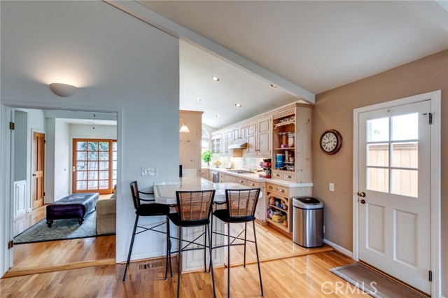 720 36th Street, Manhattan Beach, California 90266, 3 Bedrooms Bedrooms, ,2 BathroomsBathrooms,Residential,Sold,36th,SB19043240