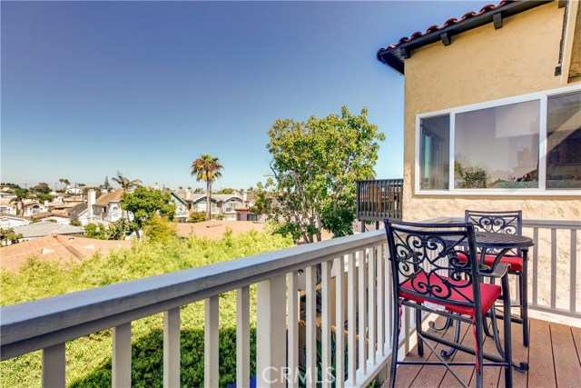 1626 Stanford Avenue, Redondo Beach, California 90278, 3 Bedrooms Bedrooms, ,2 BathroomsBathrooms,Residential,Sold,Stanford,SB19199450
