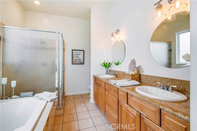 3805 Crest Drive, Manhattan Beach, California 90266, 3 Bedrooms Bedrooms, ,3 BathroomsBathrooms,Residential,Sold,Crest,SB19150131