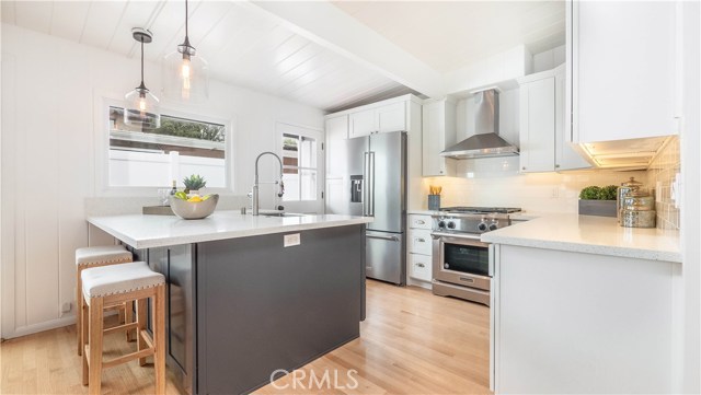 Kitchen island with Kitchen Air appliances