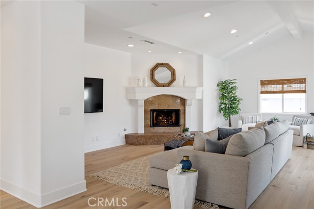 2518 Grant Avenue, Redondo Beach, California 90278, 3 Bedrooms Bedrooms, ,2 BathroomsBathrooms,Residential,Sold,Grant,SB21052990