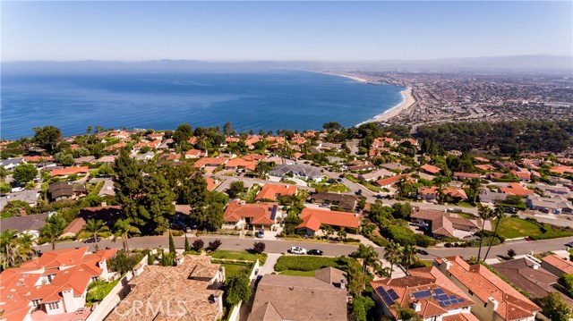 2229 Via Fernandez, Palos Verdes Estates, California 90274, 3 Bedrooms Bedrooms, ,1 BathroomBathrooms,Residential,Sold,Via Fernandez,PV18190690