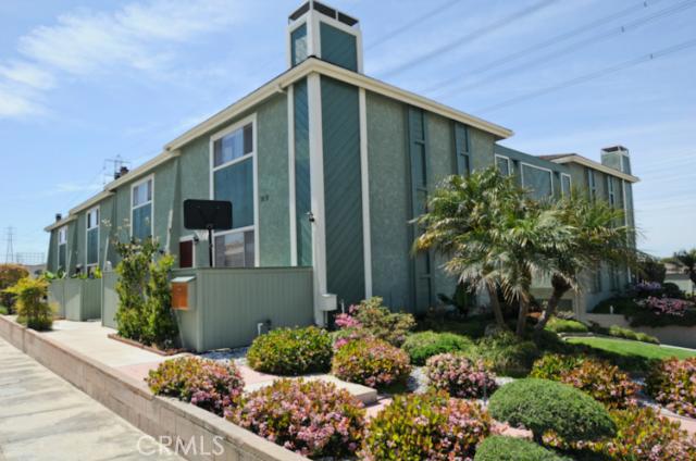 2510 Voorhees Avenue, Redondo Beach, California 90278, 2 Bedrooms Bedrooms, ,1 BathroomBathrooms,Residential,Sold,Voorhees,S12044900