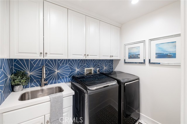 2408 Pine Avenue, Manhattan Beach, California 90266, 4 Bedrooms Bedrooms, ,3 BathroomsBathrooms,Residential,Sold,Pine,SB21066835