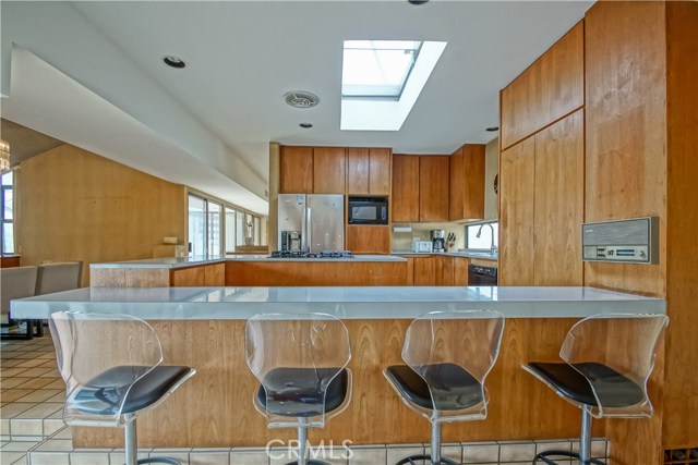 511 Marine Avenue, Manhattan Beach, California 90266, 3 Bedrooms Bedrooms, ,2 BathroomsBathrooms,Residential,Sold,Marine,SB19078478