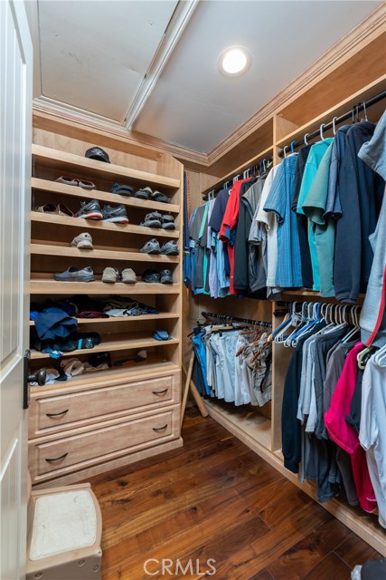 Two walk-in closets (only 1 shown in photos)