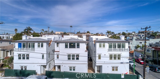 801 19th Street, Hermosa Beach, California 90254, 3 Bedrooms Bedrooms, ,1 BathroomBathrooms,Residential,Sold,19th,SB18120910