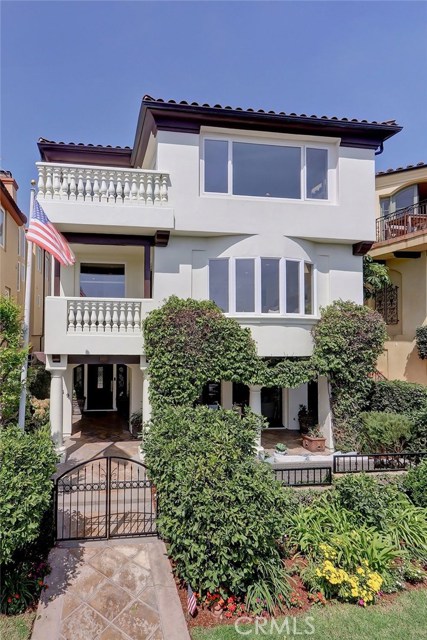 449 26th Street, Manhattan Beach, California 90266, 5 Bedrooms Bedrooms, ,4 BathroomsBathrooms,Residential,Sold,26th,SB20164574