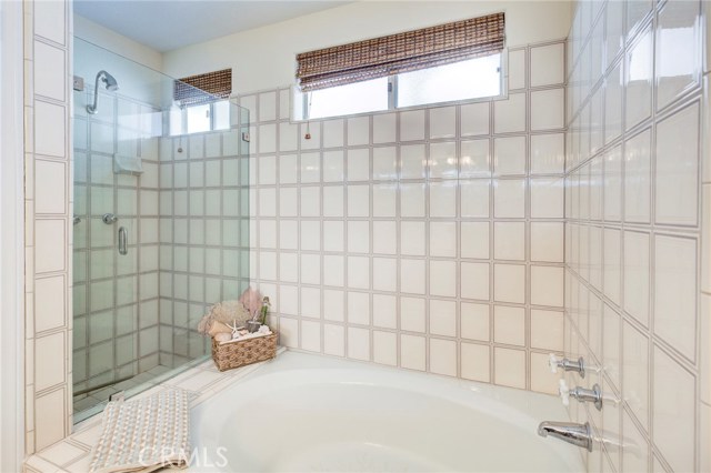1750 Dixon Street, Redondo Beach, California 90278, 3 Bedrooms Bedrooms, ,2 BathroomsBathrooms,Residential,Sold,Dixon,SB18239071
