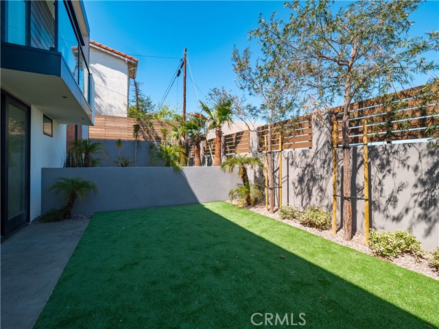 1847 11th Street, Manhattan Beach, California 90266, 3 Bedrooms Bedrooms, ,2 BathroomsBathrooms,Residential,Sold,11th,SB20169078