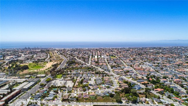 630 Meyer Lane, Redondo Beach, California 90278, 3 Bedrooms Bedrooms, ,3 BathroomsBathrooms,Residential,Sold,Meyer,PV20085973