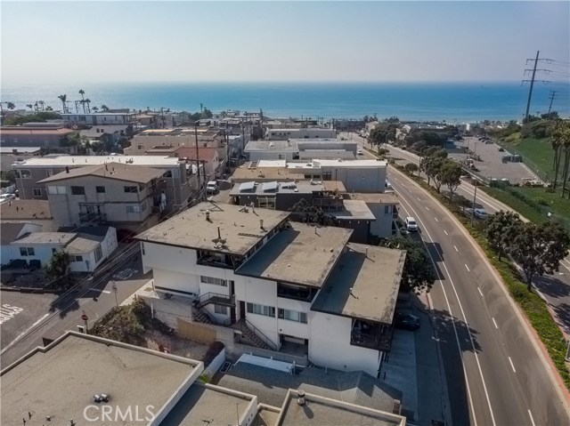 500 Rosecrans Avenue, Manhattan Beach, California 90266, 2 Bedrooms Bedrooms, ,1 BathroomBathrooms,Residential,Sold,Rosecrans,SB21003064