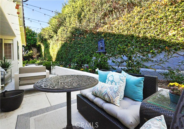 39 Country Meadow Road, Rolling Hills Estates, California 90274, 4 Bedrooms Bedrooms, ,3 BathroomsBathrooms,Residential,Sold,Country Meadow,PV20034828