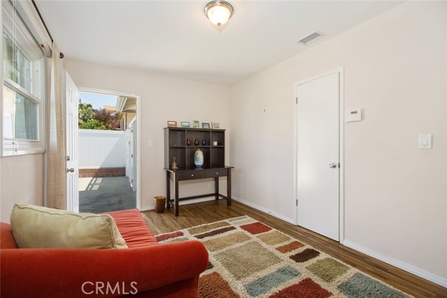 1900 Gates Avenue, Redondo Beach, California 90278, 3 Bedrooms Bedrooms, ,1 BathroomBathrooms,Residential,Sold,Gates,SB17065989