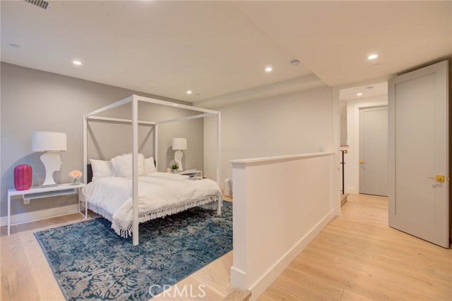 602 Irena Avenue, Redondo Beach, California 90277, 4 Bedrooms Bedrooms, ,4 BathroomsBathrooms,Residential,Sold,Irena,PV19131744