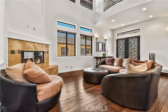 2612 Poinsettia Avenue, Manhattan Beach, California 90266, 5 Bedrooms Bedrooms, ,5 BathroomsBathrooms,Residential,Sold,Poinsettia,SB20134895